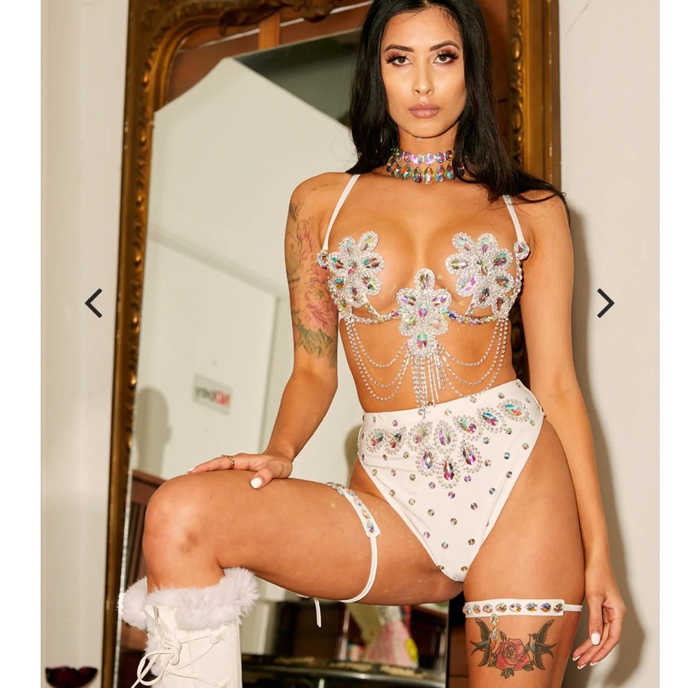 Magical Wonderland Fantasy carnival bra and bloomer - White